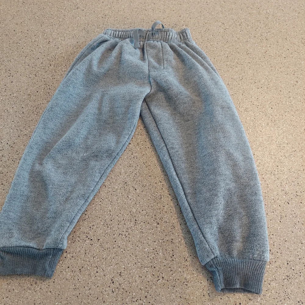 Boys jogger sweatpants gray drawstring pull on easy OT Revolution 4
